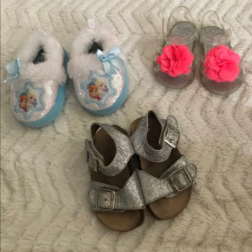 Used girls 5/6 shoes